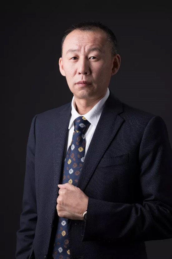 新基建時(shí)代，智能聯(lián)接引領(lǐng)數(shù)字化轉(zhuǎn)型駛?cè)肟燔嚨?/></p><p style=