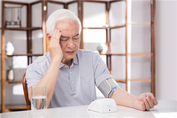貼身智能血壓管理助手來了！科大訊飛曉醫(yī)A.I.助手血壓計新品首發(fā)！