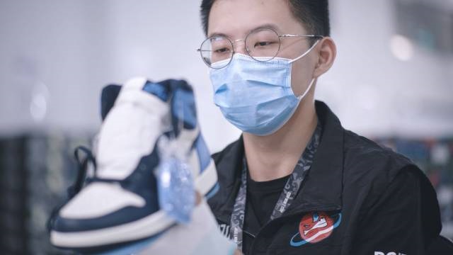得物App發(fā)布國內首個“鞋類鑒別團體標準”，引領行業(yè)健康發(fā)展
