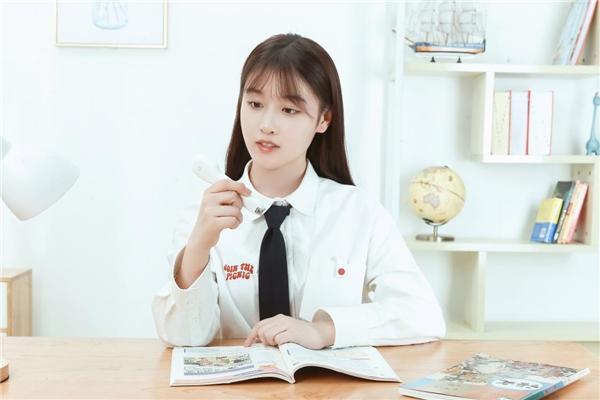 阿爾法蛋詞典筆Q3 ， 孩子的開學(xué)文具新選擇