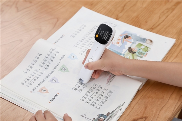幼小銜接怎么做？阿爾法蛋詞典筆Q3開(kāi)啟孩子認(rèn)知新方式