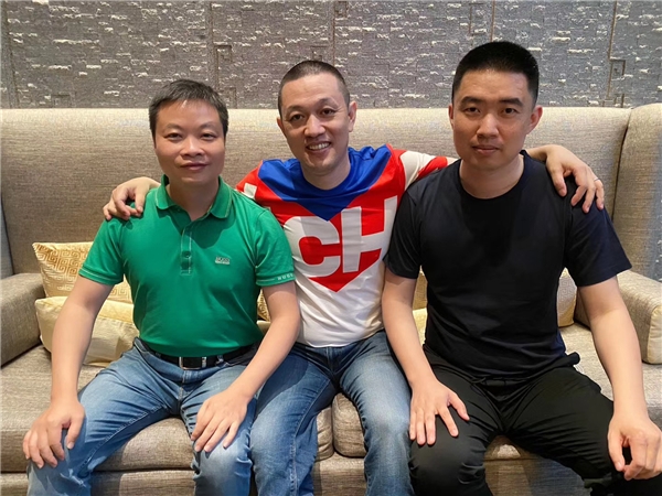 小鵬“登陸”聚劃算百億補(bǔ)貼，蔚來、理想還會(huì)遠(yuǎn)么？