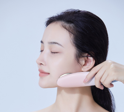 Coficoli可菲可麗微電流美容儀底氣養(yǎng)膚，盡顯素顏之美