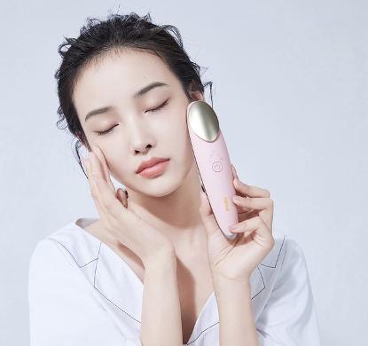 Coficoli可菲可麗微電流美容儀底氣養(yǎng)膚，盡顯素顏之美