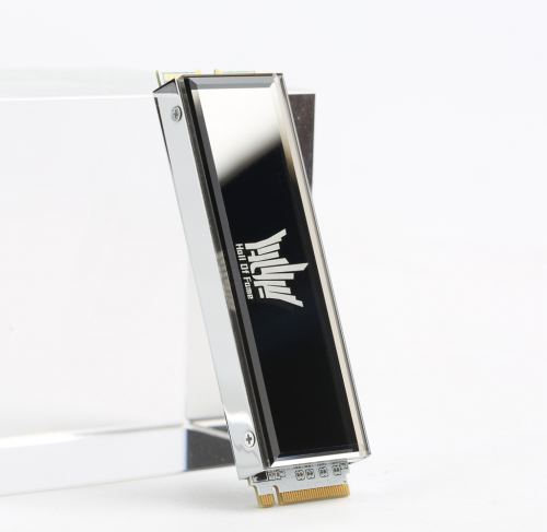 速度7...7...7GB/s？影馳HOF新一代PCIe4.0 SSD曝光