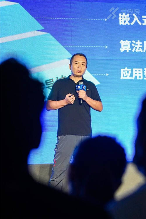 你真的了解運(yùn)動耳機(jī)嗎？OpenMove讓你運(yùn)動快樂加倍