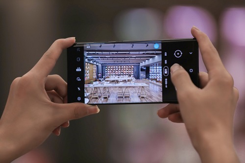 1.08億+8K視頻帶來的專業(yè)體驗，盡在三星Galaxy Note20系列