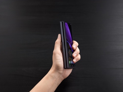 開創(chuàng)折疊屏新紀(jì)元 三星Galaxy Z Fold2 5G不負(fù)期待
