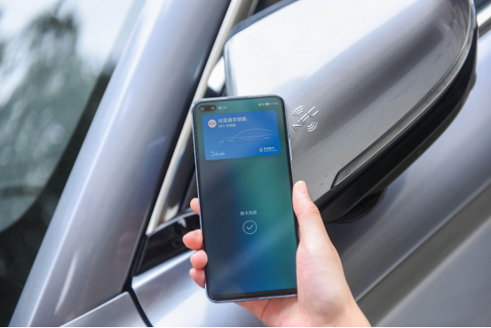 宋PLUS搭載DiLink3.0震撼上市，智能網(wǎng)聯(lián)體驗(yàn)全面升級(jí)