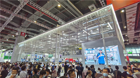 歐姆龍亮相工博會(huì)：“i-Automation！大進(jìn)化” 深耕制造現(xiàn)場(chǎng)，創(chuàng)新自動(dòng)化未來