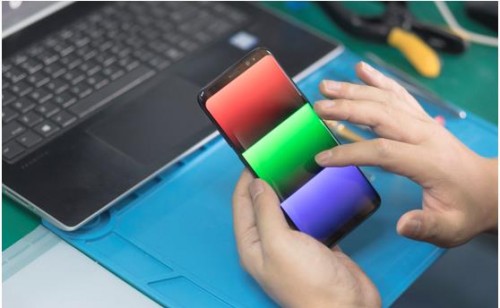 蘋果發(fā)布iPhone12當(dāng)天，羅永浩開“舊機(jī)發(fā)布會”：買賣二手手機(jī)上轉(zhuǎn)轉(zhuǎn)