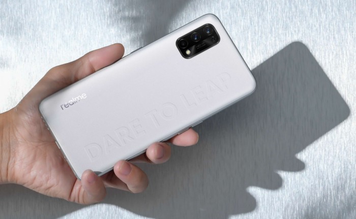 realme真我Q2正式亮相，天璣800U的“王炸“5G終端