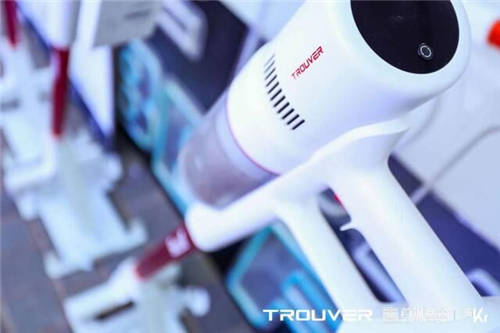 大未科技攜手36氪嗨翻“最IN青年“，新品POWER11吸塵器驚艷亮相
