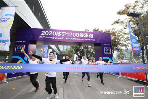 打造百年企業(yè)，張近東零售能力與人才建設兩手抓
