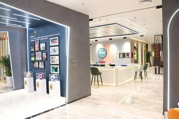 荷蘭蔻帝V3.0專(zhuān)賣(mài)店形象：從第一代到第五代的升級(jí)