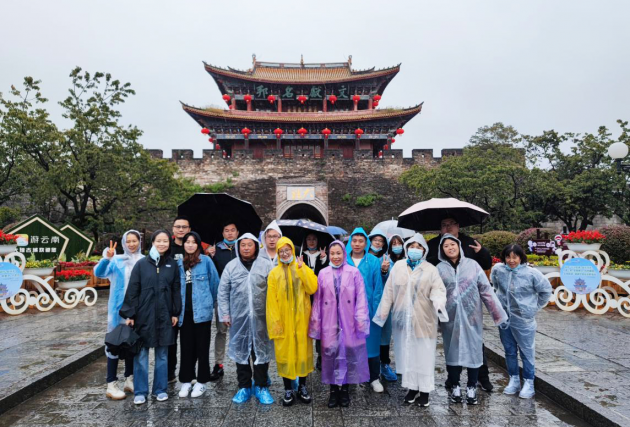 鴻文十大功勛人物云南游：不負(fù)韶華，榮耀出發(fā)