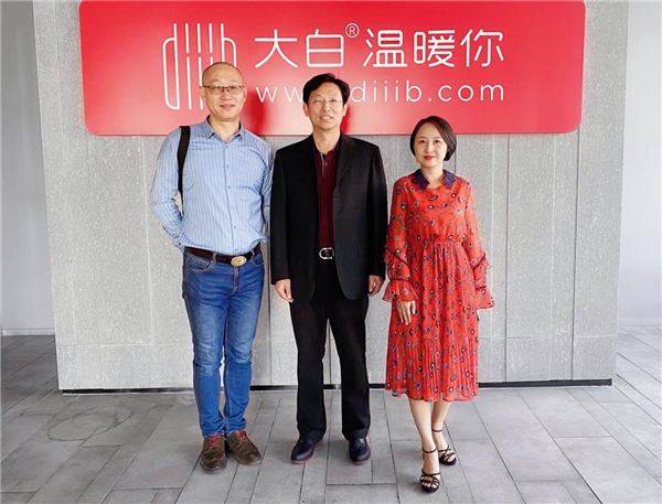 中國五金制品協(xié)會專職副理事長金立新，代表協(xié)會到diiib大白衛(wèi)浴走訪調(diào)研