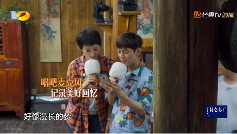 雙11開門紅唱吧小巨蛋麥克風(fēng)穩(wěn)坐類目第一！CEO陳華攜手央視新聞直播首戰(zhàn)告捷！