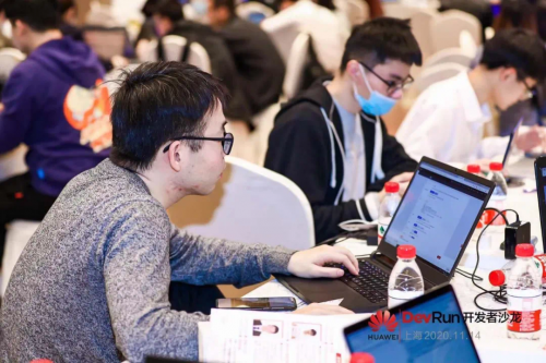 讓AI像Excel一樣普及：這周末，我們聊了聊AI的無障礙打開方式