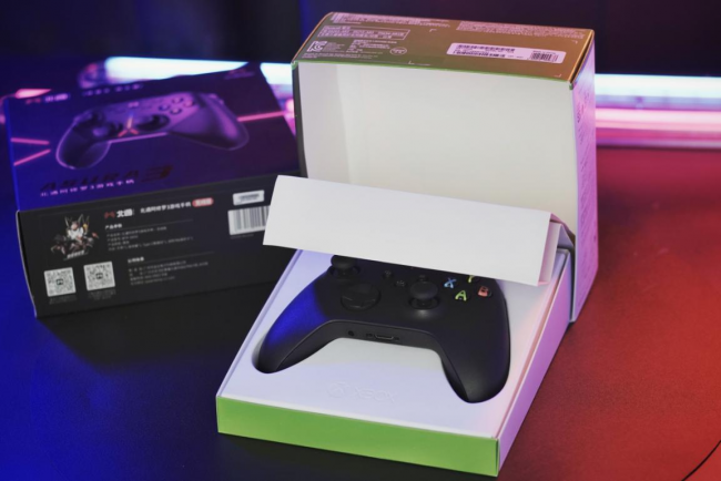微軟xbox series全新手柄搖桿漂移，竟因包裝防護(hù)不到位導(dǎo)致？