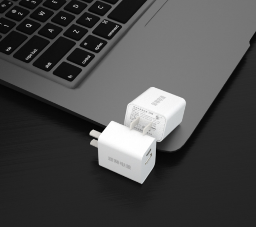 iPhone不附贈充電頭怎么辦？別慌！還有新賽電源數(shù)碼配件