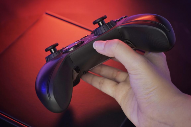 北通阿修羅3整體做工驚艷，甚至比對xbox Series 手柄更好