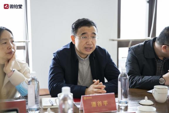 南京市文投集團(tuán)黨委書記、董事長潘谷平一行到訪微拍堂