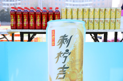 清華學(xué)霸，也是體育健兒，大冬天跑步爽吉了