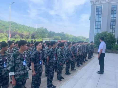 八維教育——高中畢業(yè)生學習熱門IT技術的不二之選