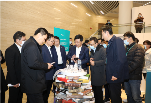 吸引山東省工信廳領導來參觀，海信這個內部展會什么來頭？