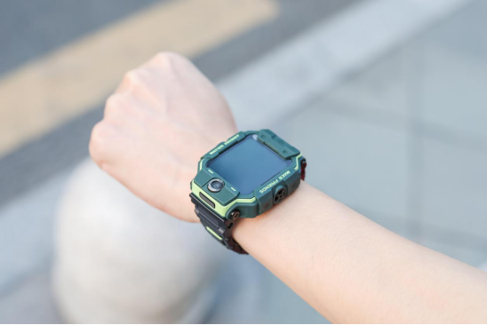 為兒童社交安全盡心盡責(zé)，小天才電話手表體現(xiàn)大廠擔當