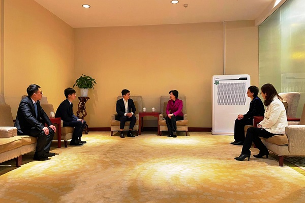 輕松集團啟動湖北省大病救助專項基金 在全省13個州市醫(yī)院落地大病救助服務站