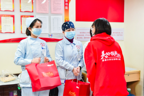 溫暖2021，聯(lián)想美好假期公益志愿者在行動