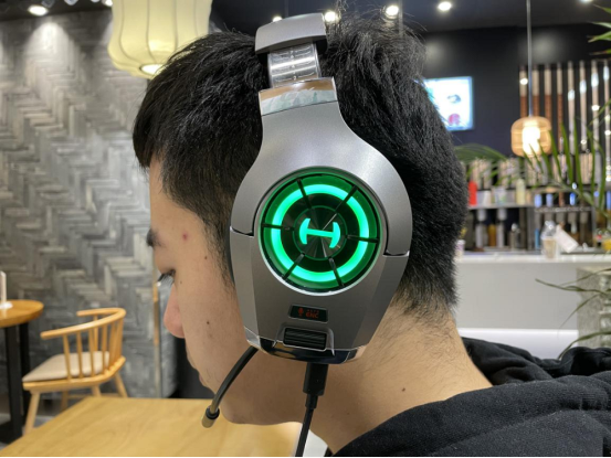 漫步者GX先鋒級(jí)電競游戲耳機(jī)評測：音畫同步+聽聲辨位 一路超神不是夢