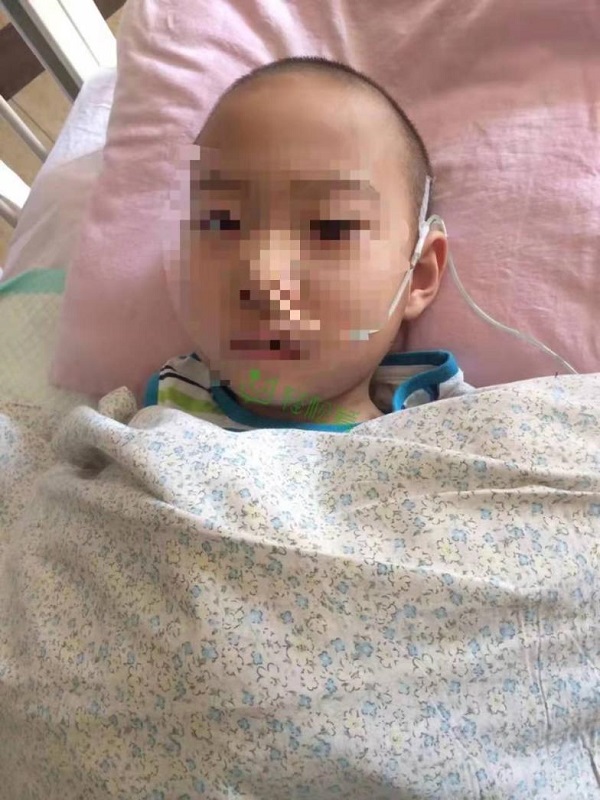 男童不幸罹患血癌急等治療費救命，父母無奈求助輕松籌獲眾人幫扶