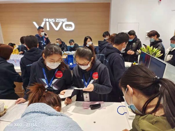 強(qiáng)悍！ vivo X60系列用實(shí)力交出“四冠”成績(jī)單