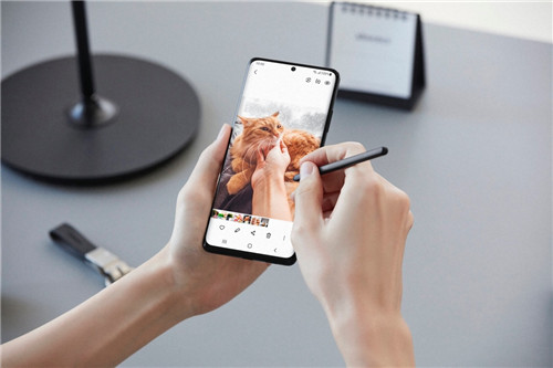 三星Galaxy S21 5G系列今起預(yù)售 超值預(yù)定購機(jī)驚喜多多