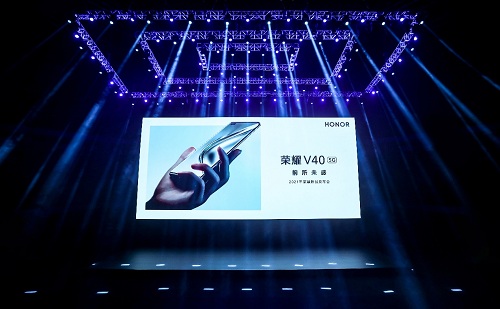 強(qiáng)大硬件+三大核心黑科技，榮耀V40玩游戲不止于快