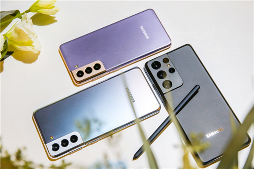 極致輕薄，三星Galaxy S21 5G系列質感依舊沒得說