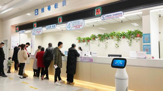 BUDDY導診機器人上崗婦幼保健院，貝葉斯智能助力常州市智慧醫(yī)院建設