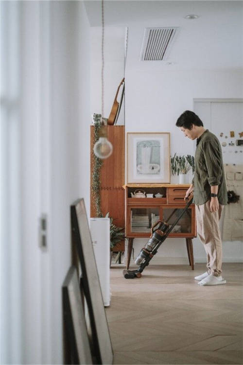 萊克立式吸塵器，擋不住的戰(zhàn)“塵”力