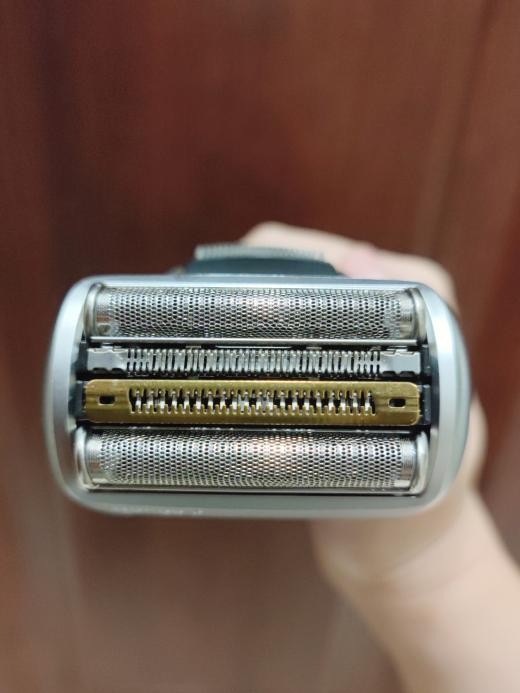 送老爸刮胡刀哪個牌子的好？博朗9系，你的明智之選！