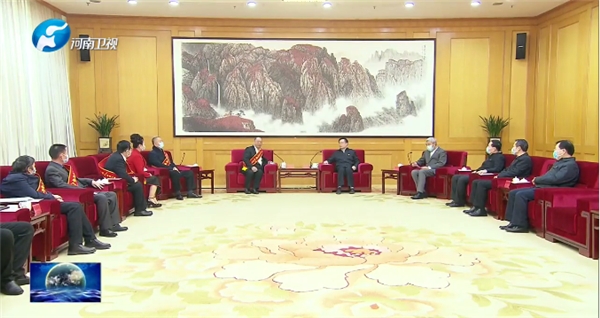 仲景宛西制藥董事長(zhǎng)孫鋒獲頒“民營(yíng)經(jīng)濟(jì)‘出彩河南人