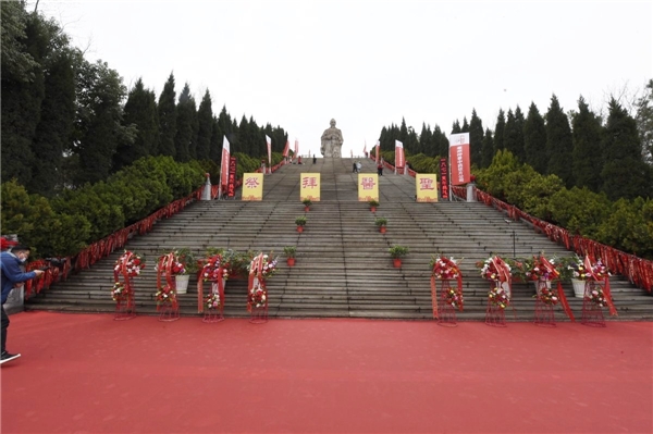 仲景宛西制藥弘揚中醫(yī)藥文化，舉辦張仲景誕辰1871周年慶典活動