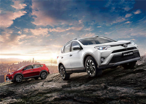 RAV4榮放雙擎版，擁有傲視同級的三種四驅(qū)系統(tǒng)