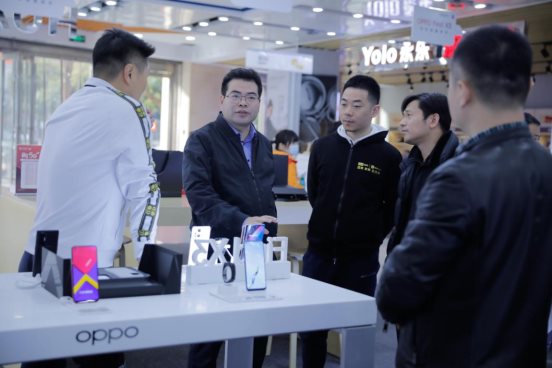 蘇寧、國美、京東之家門店排隊(duì)搶購 OPPO Find X3系列首銷火爆