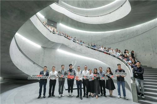 大自然地板成功舉辦品牌嘉年華，2021淡色輕染新品正式發(fā)布
