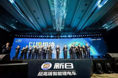 當行業(yè)領軍品牌遇上超前智能科技，未來一觸即發(fā)
