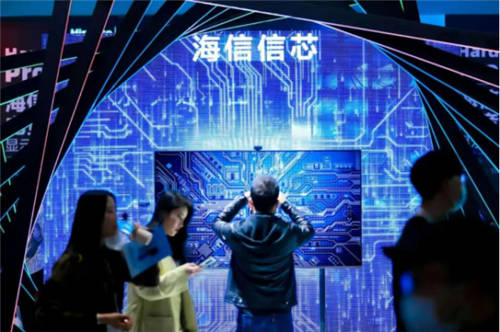 AWE觀后感：上千企業(yè)大比拼，智能化轉(zhuǎn)型還看海信