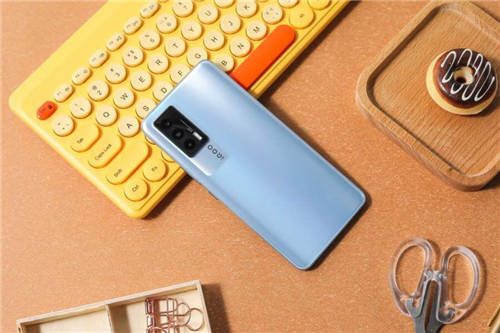 「iQOO 京曝新品日」活動完美收官！多款新品戰(zhàn)績喜人